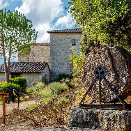 Castello Valenzino Aparthotel Pierantonio Εξωτερικό φωτογραφία