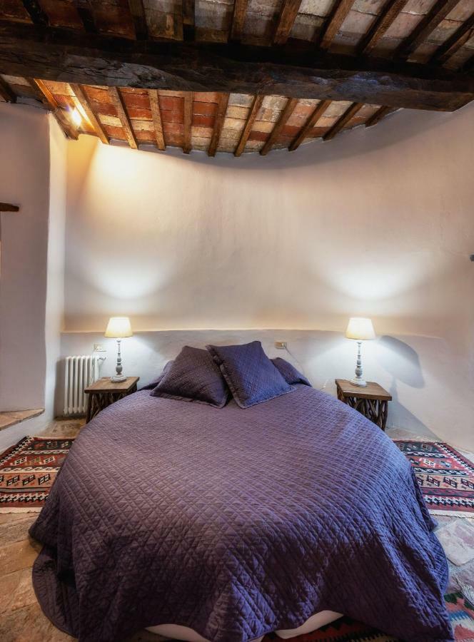 Castello Valenzino Aparthotel Pierantonio Εξωτερικό φωτογραφία