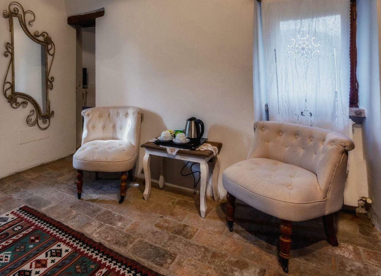 Castello Valenzino Aparthotel Pierantonio Εξωτερικό φωτογραφία