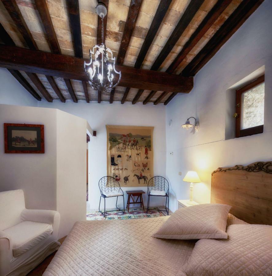 Castello Valenzino Aparthotel Pierantonio Εξωτερικό φωτογραφία