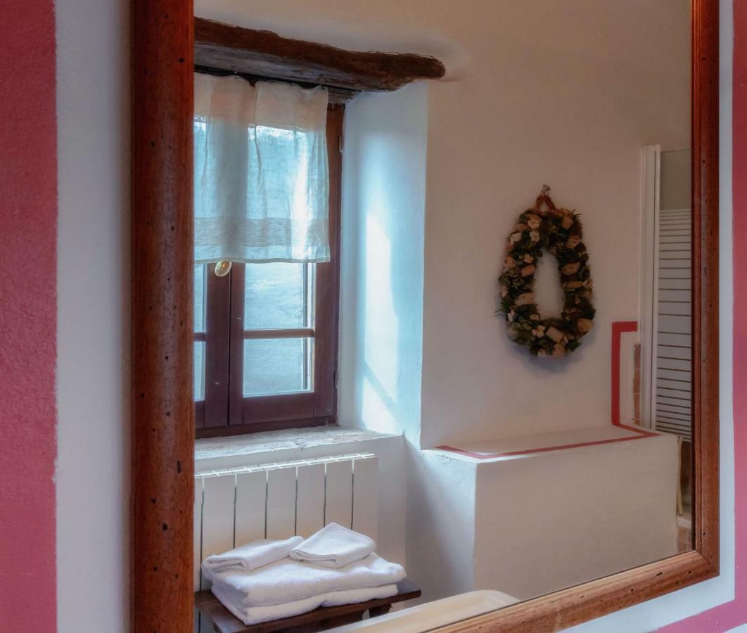 Castello Valenzino Aparthotel Pierantonio Εξωτερικό φωτογραφία