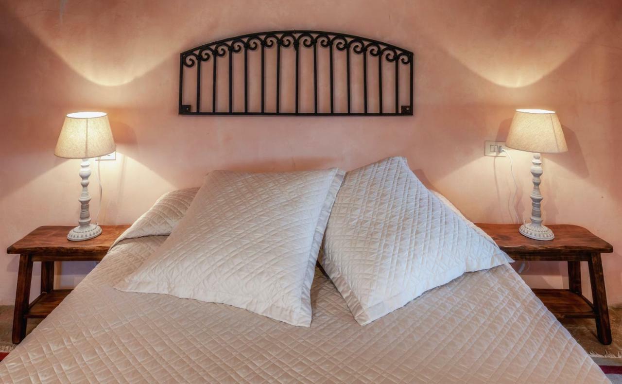 Castello Valenzino Aparthotel Pierantonio Εξωτερικό φωτογραφία