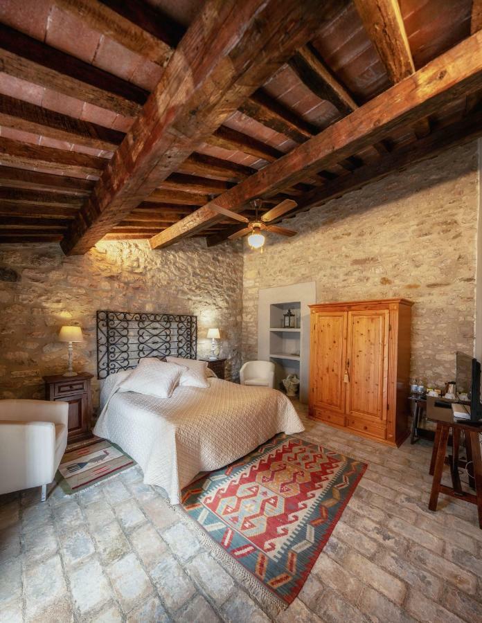 Castello Valenzino Aparthotel Pierantonio Εξωτερικό φωτογραφία